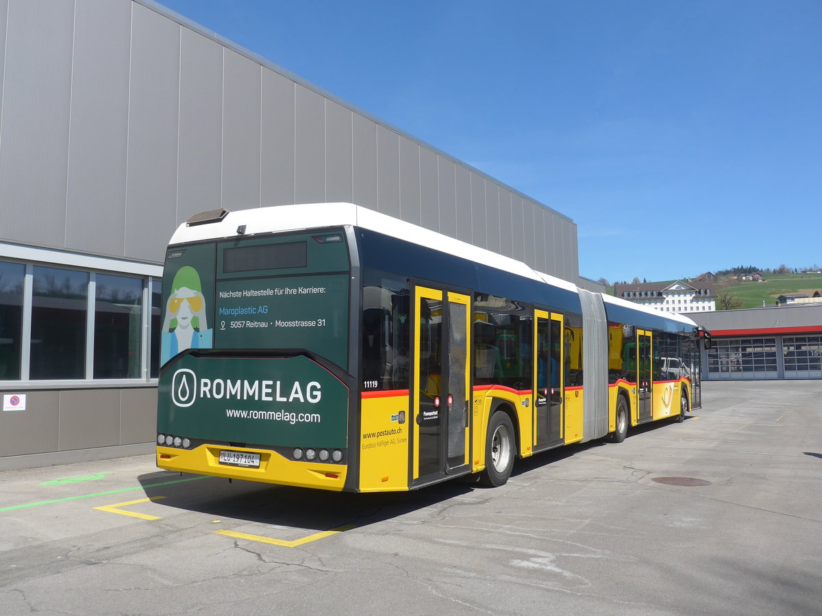 (224'898) - Hfliger, Sursee - Nr. 30/LU 197'104 - Solaris am 11. April 2021 in Ruswil, Garage ARAG