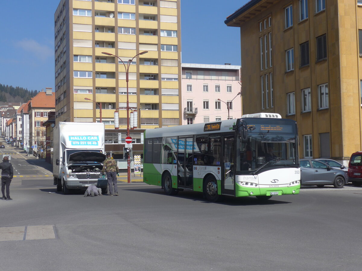 (225'056) - transN, La Chaux-de-Fonds - Nr. 353/NE 92'353 - Solaris (ex TRN La Chaux-de-Fonds Nr. 353) am 17. April 2021 beim Bahnhof La Chaux-de-Fonds