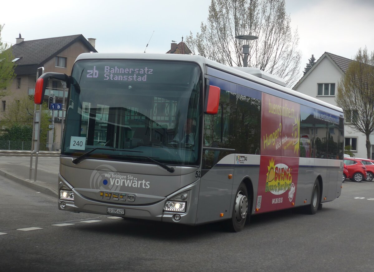 (225'067) - AAGR Rothenburg - Nr. 52/LU 195'427 - Iveco am 18. April 2021 beim Bahnhof Stans