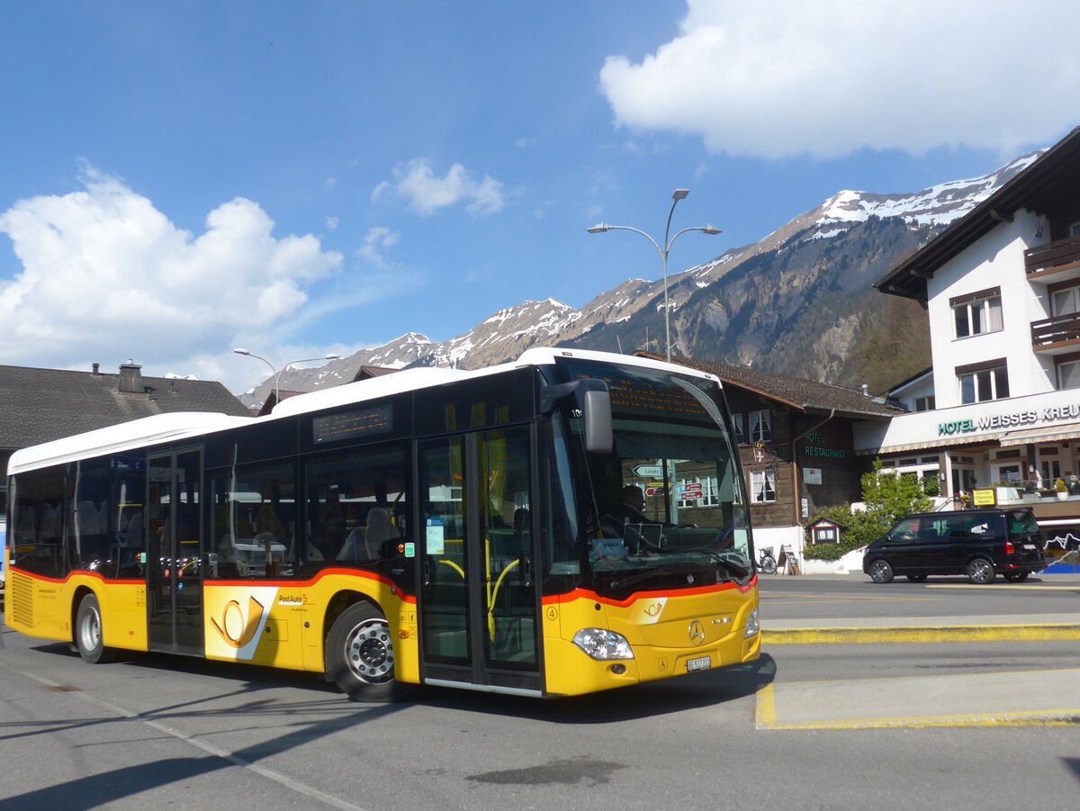 (225'194) - Flck, Brienz - Nr. 4/BE 517'311 - Mercedes am 21. April 2021 beim Bahnhof Brienz