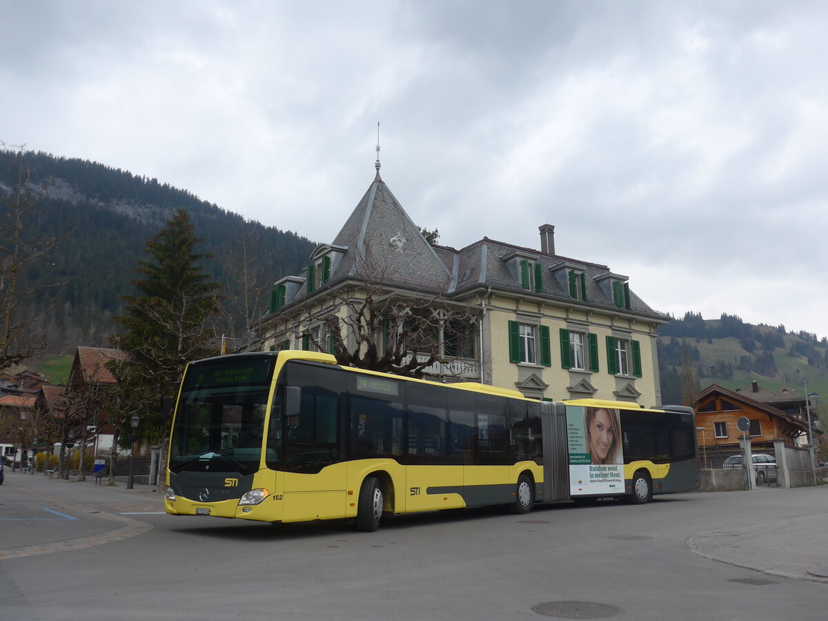 (225'293) - STI Thun - Nr. 162/BE 752'162 - Mercedes am 27. April 2021 beim Bahnhof Zweisimmen