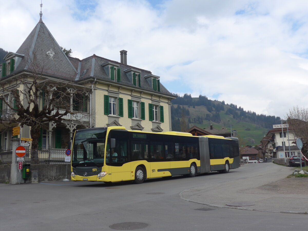 (225'299) - STI Thun - Nr. 165/BE 752'165 - Mercedes am 27. April 2021 beim Bahnhof Zweisimmen