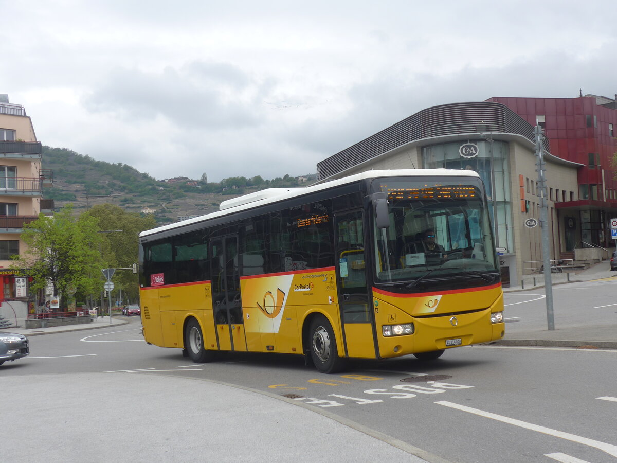 (225'436) - PostAuto Wallis - Nr. 13/VS 116'000 - Irisbus (ex Theytaz, Sion) am 1. Mai 2021 beim Bahnhof Sion