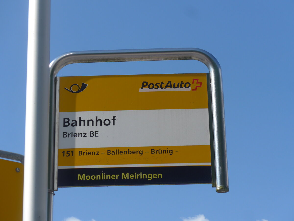 (225'826) - PostAuto-Haltestelle - Brienz BE, Bahnhof - am 11. Juni 2021
