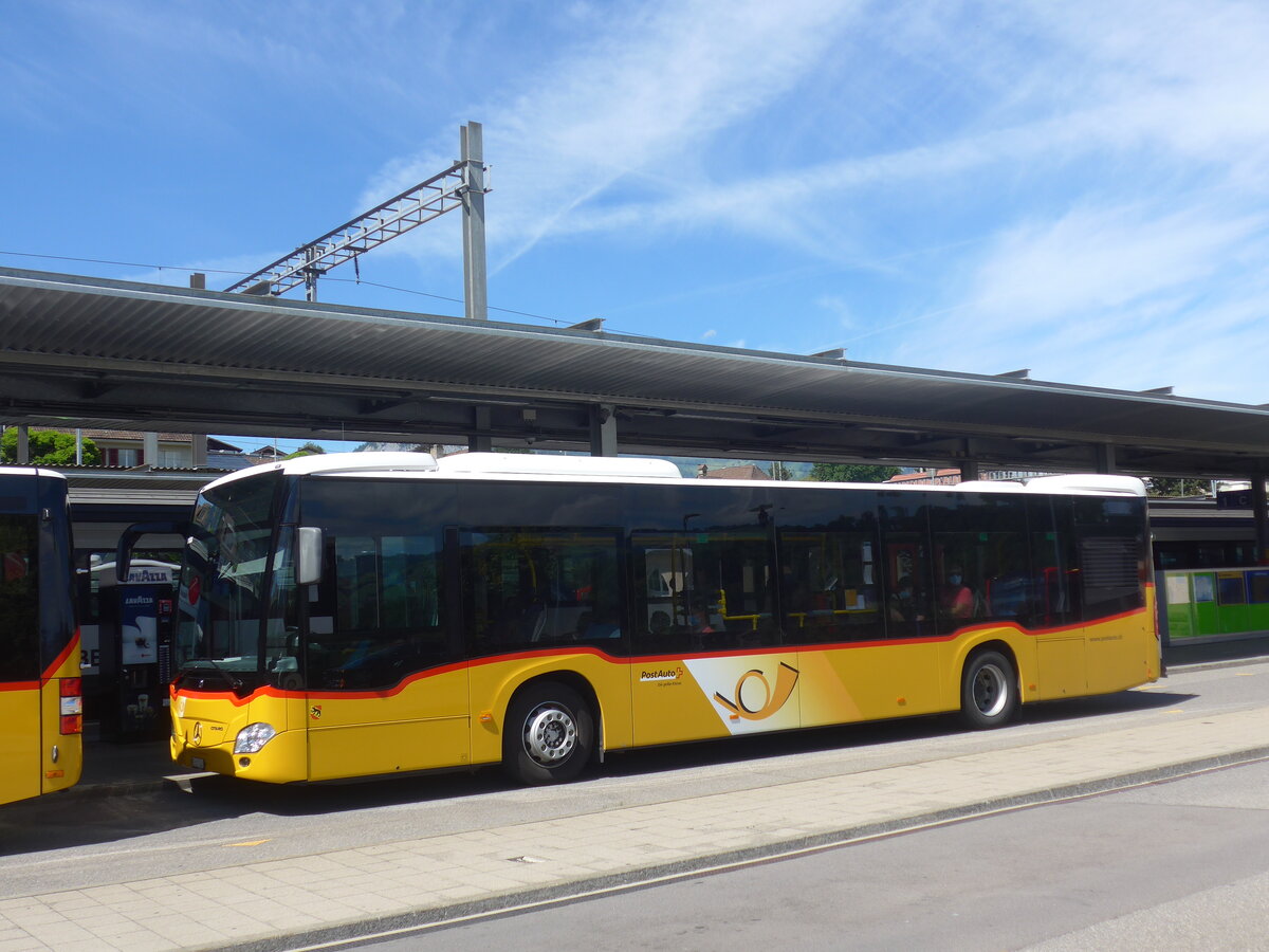 (226'033) - PostAuto Bern - BE 610'540 - Mercedes am 26. Juni 2021 beim Bahnhof Spiez