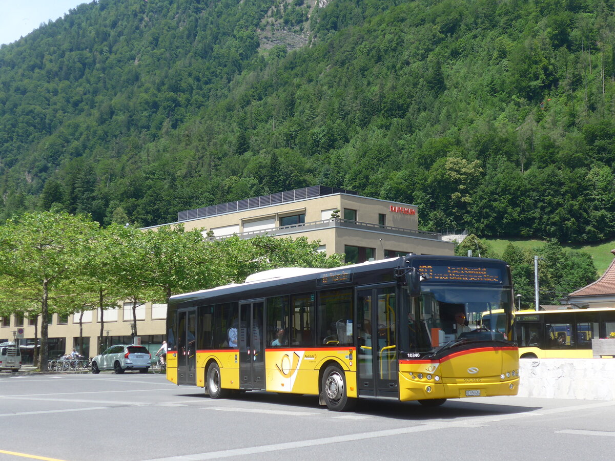 (226'041) - PostAuto Bern - BE 836'434 - Solaris (ex Nr. 581) am 26. Juni 2021 beim Bahnhof Interlaken Ost