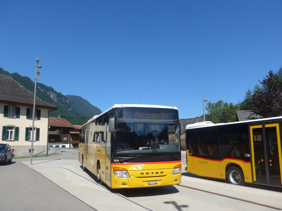 (226'253) - PostAuto Bern - Nr. 73/BE 171'453 - Setra (ex AVG Meiringen Nr. 73) am 10. Juli 2021 in Innertkirchen, Grimseltor