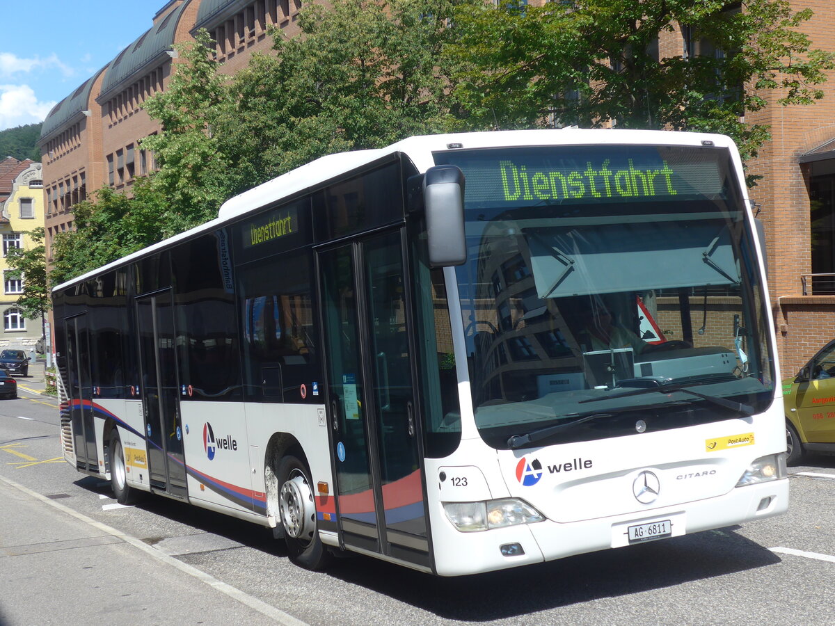 (226'601) - Indermhle, Rekingen - Nr. 123/AG 6811 - Mercedes am 19. Juli 2021 beim Bahnhof Baden