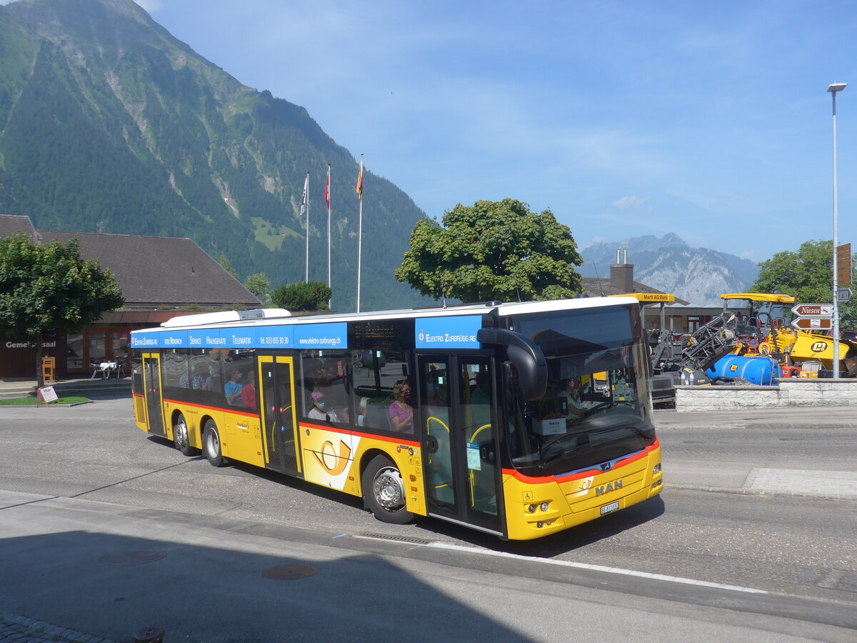 (226'638) - PostAuto Bern - BE 811'692 - MAN am 21. Juli 2021 in Aeschi, Post