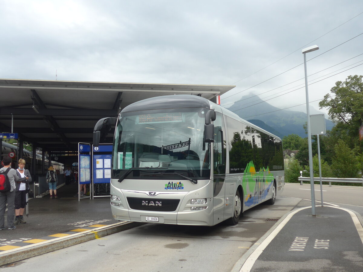 (226'795) - AWA Amden - Nr. 8/SG 39'008 - MAN am 25. Juli 2021 beim Bahnhof Ziegelbrcke