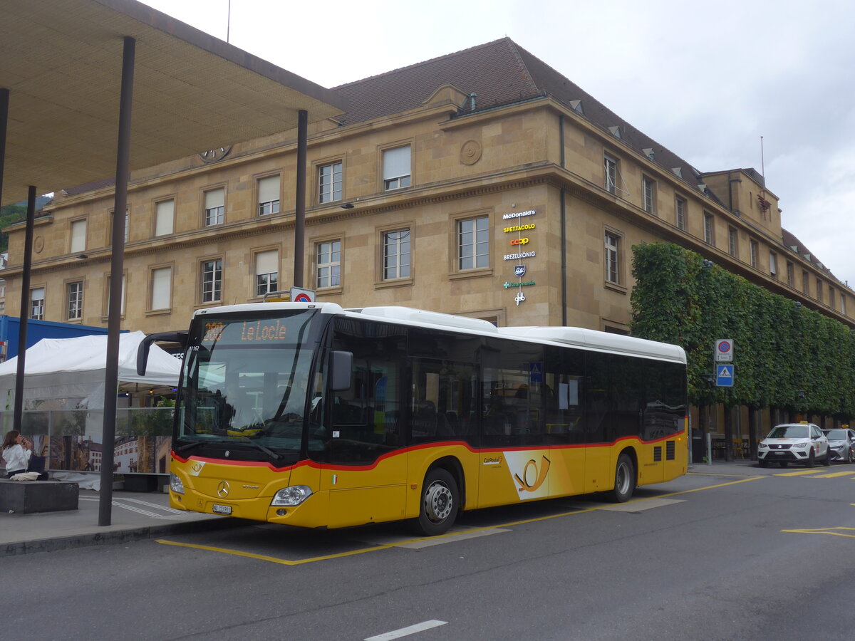 (226'830) - CarPostal Ouest - NE 113'901 - Mercedes am 1. August 2021 beim Bahnhof Neuchtel