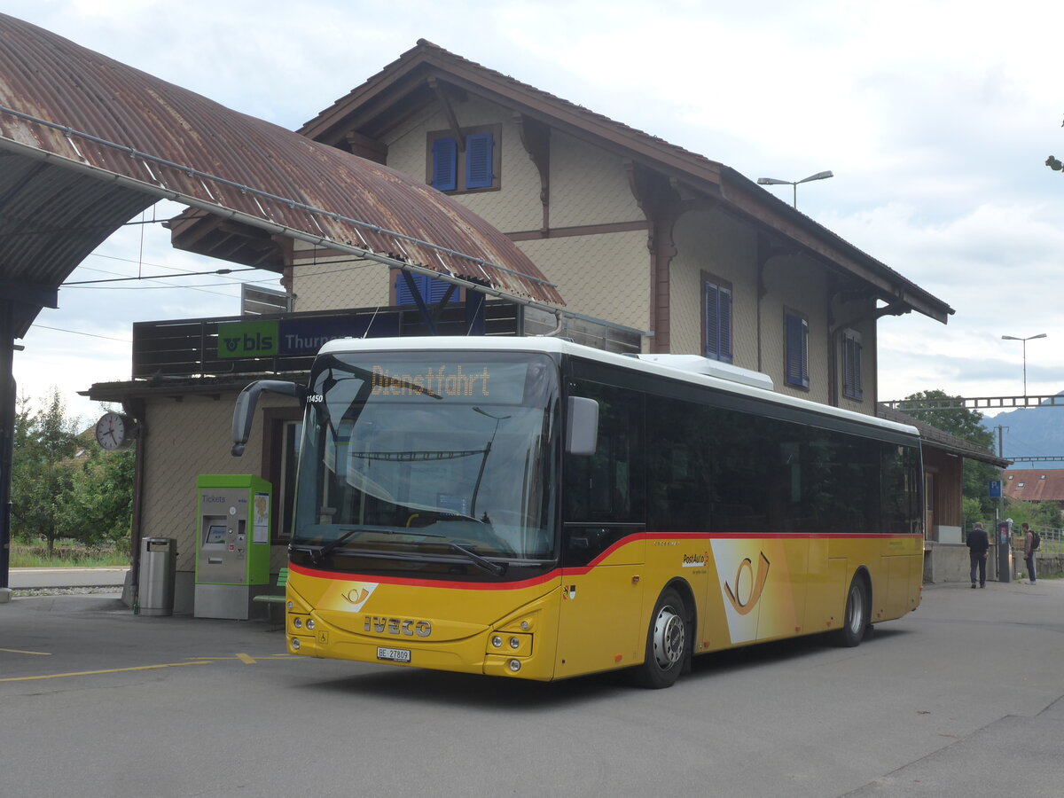 (227'004) - Engeloch, Riggisberg - Nr. 11/BE 27'809 - Iveco am 7. August 2021 beim Bahnhof Thurnen