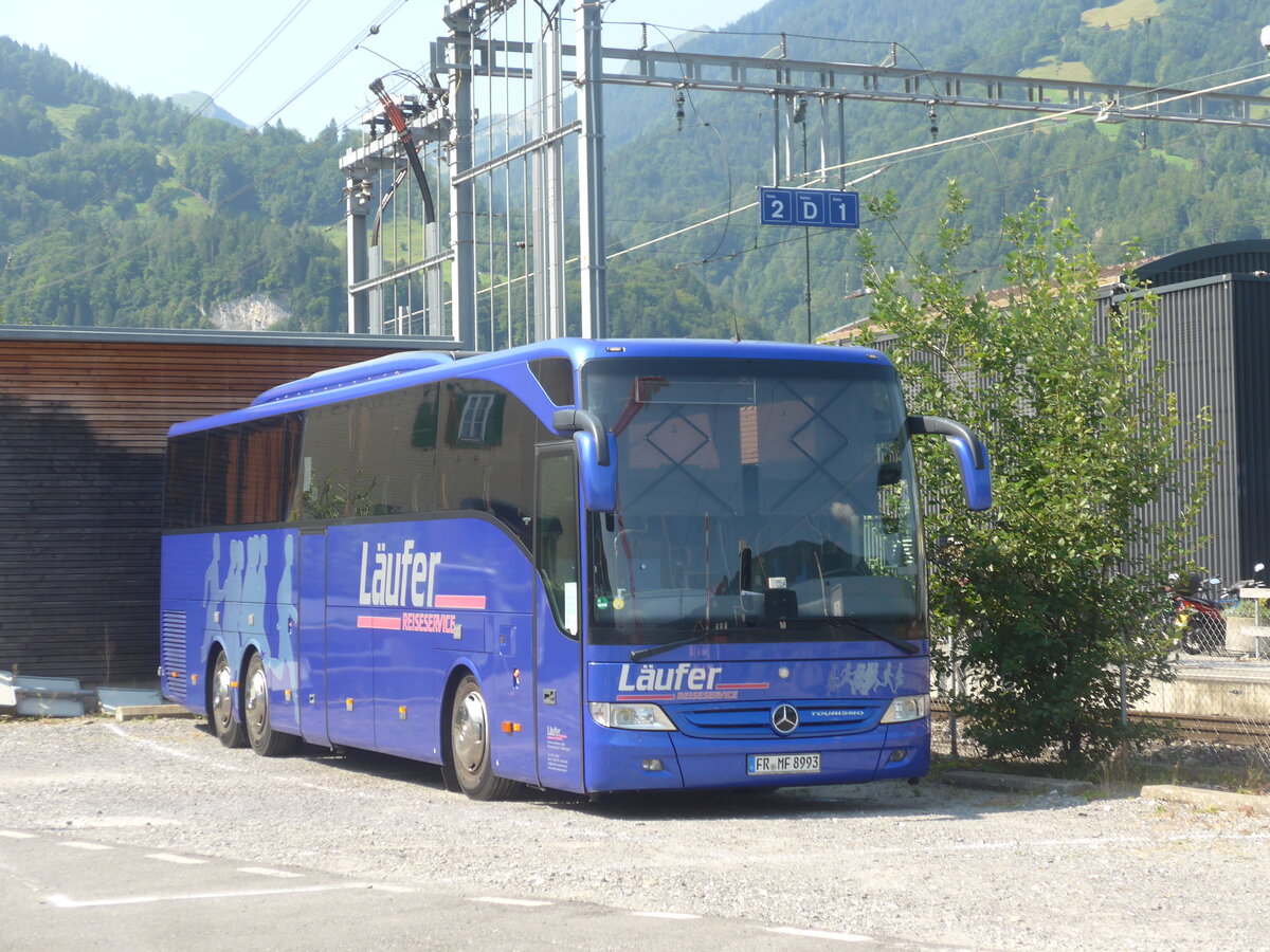 (227'450) - Aus Deutschland: Lufer, Horben - FR-MF 8993 - Mercedes am 21. August 2021 beim Bahnhof Wilderswil