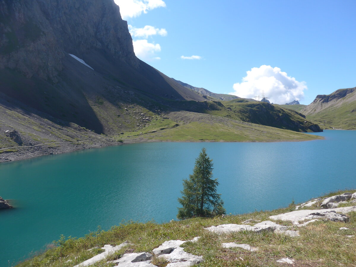 (227'628) - Der Sanetschsee am 29. August 2021 am Sanetschpass