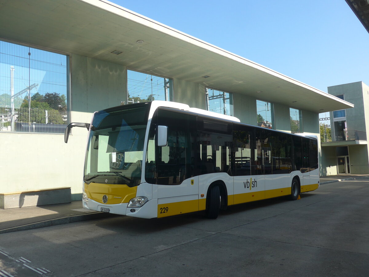 (227'719) - VBSH Schaffhausen - Nr. 229/SH 54'329 - Mercedes am 4. September 2021 beim Bahnhof Schaffhausen