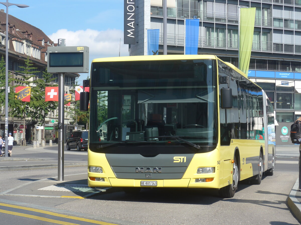 (227'991) - STI Thun - Nr. 143/BE 801'143 - MAN am 12. September 2021 beim Bahnhof Thun