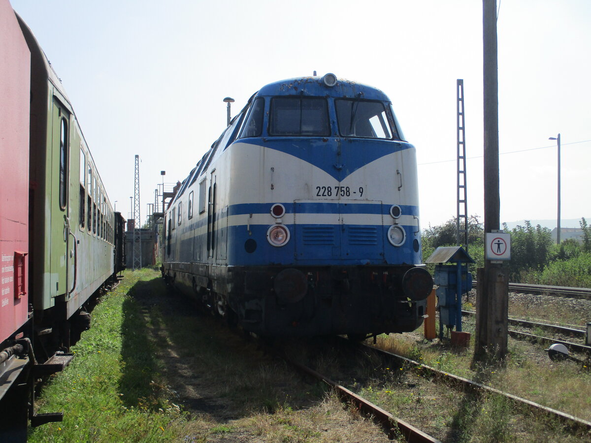 228 758,am 04.September 2021,in Arnstadt.