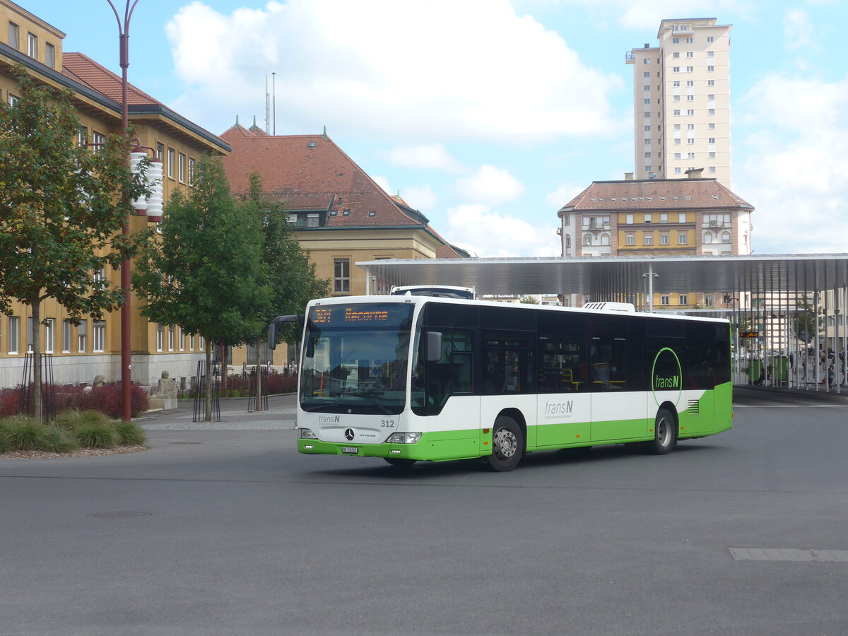 (228'102) - transN, La Chaux-de-Fonds - Nr. 312/NE 26'212 - Mercedes (ex TRN La Chaux-de-Fonds Nr. 312) am 18. September 2021 beim Bahnhof La Chaux-de-Fonds