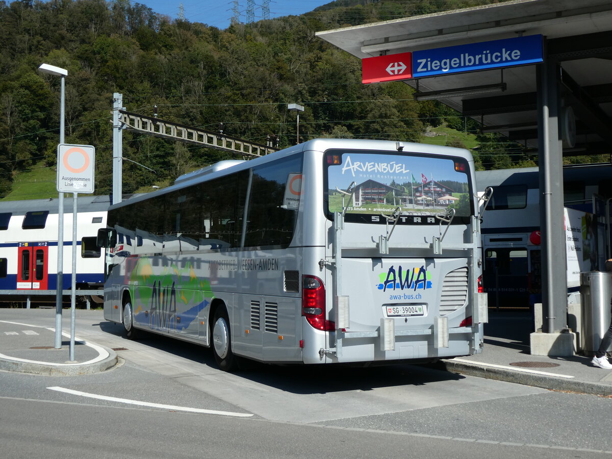 (228'586) - AWA Amden - Nr. 4/SG 39'004 - Setra am 2. Oktober 2021 beim Bahnhof Ziegelbrcke