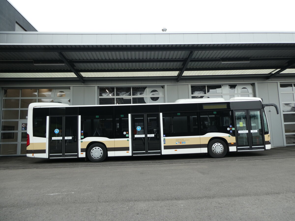 (229'315) - AZZK Zollikon - Nr. 72/ZH 951'472 - Mercedes am 16. Oktober 2021 in Winterthur, EvoBus