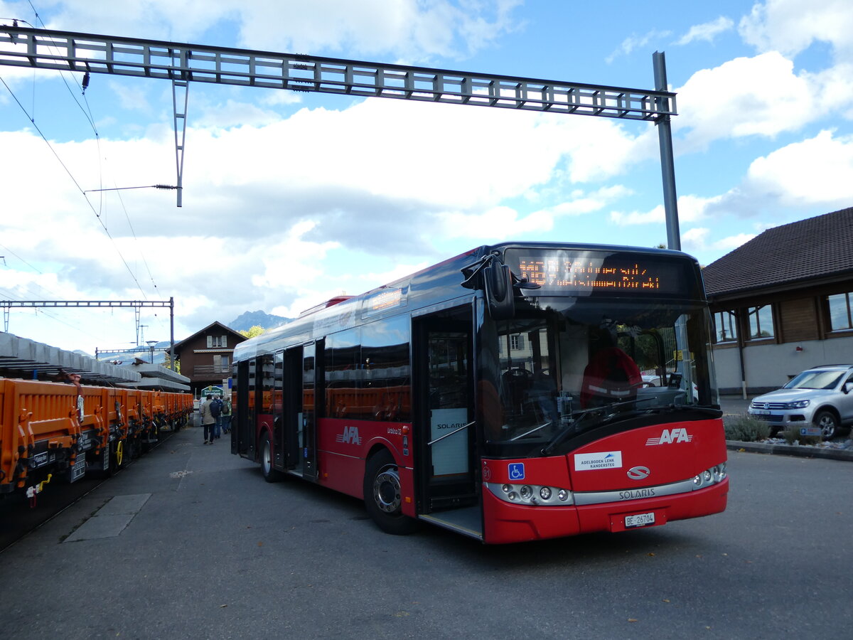 (229'565) - AFA Adelboden - Nr. 91/BE 26'704 - Solaris am 21. Oktober 2021 beim Bahnhof Wimmis