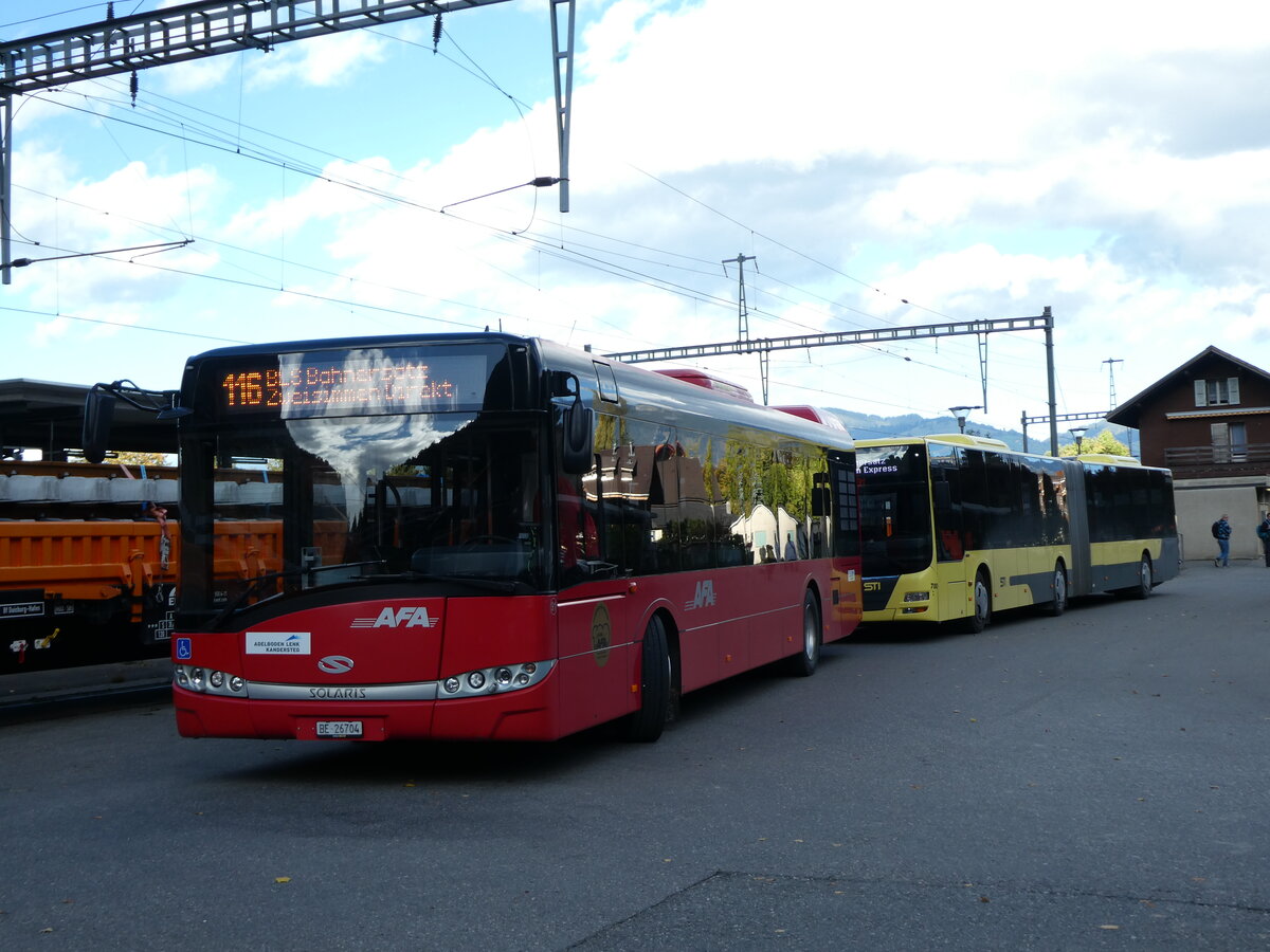 (229'566) - AFA Adelboden - Nr. 91/BE 26'704 - Solaris am 21. Oktober 2021 beim Bahnhof Wimmis