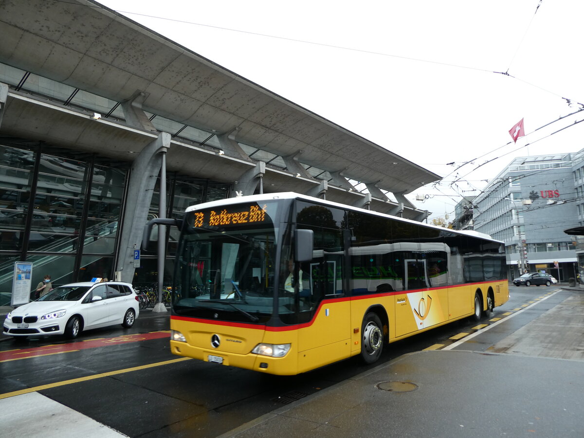 (229'675) - Bucheli, Kriens - Nr. 24/LU 15'010 - Mercedes am 22. Oktober 2021 beim Bahnhof Luzern