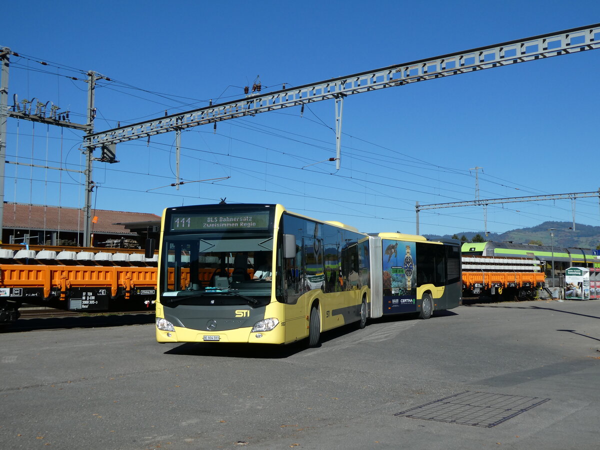 (229'854) - STI Thun - Nr. 183/BE 804'183 - Mercedes am 24. Oktober 2021 beim Bahnhof Wimmis