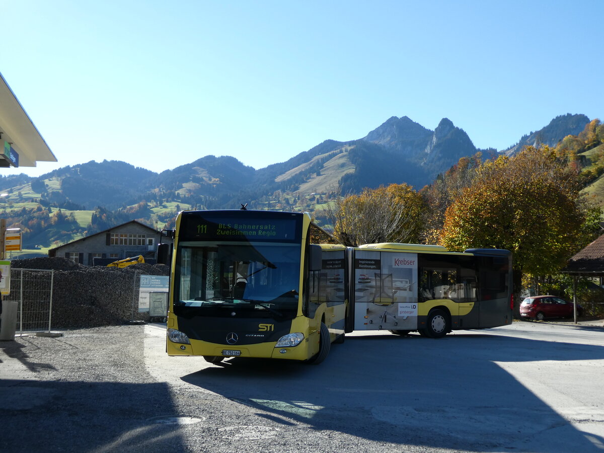 (229'861) - STI Thun - Nr. 164/BE 752'164 - Mercedes am 24. Oktober 2021 beim Bahnhof Boltigen