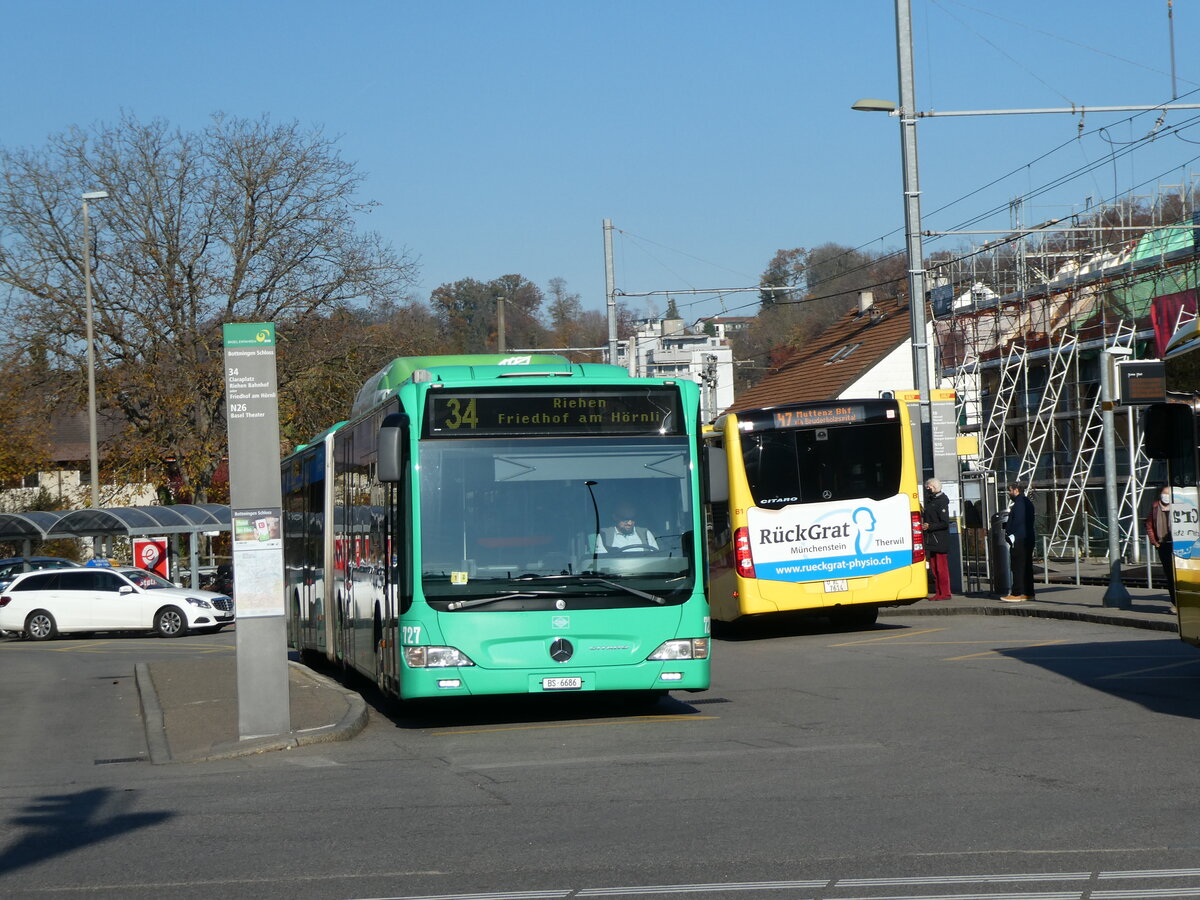 (230'244) - BVB Basel - Nr. 727/BS 6686 - Mercedes am 9. November 2021 in Bottmingen, Schloss