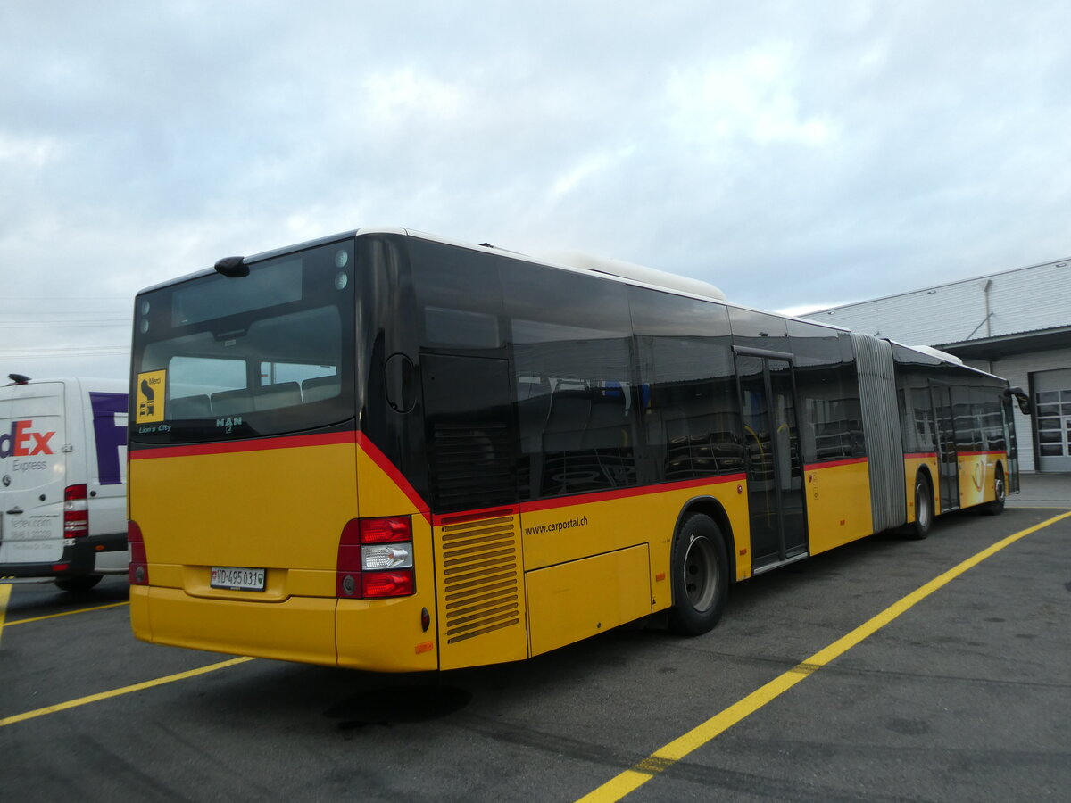 (230'732) - CarPostal Ouest - VD 495'031 - MAN am 13. November 2021 in Kerzers, Interbus