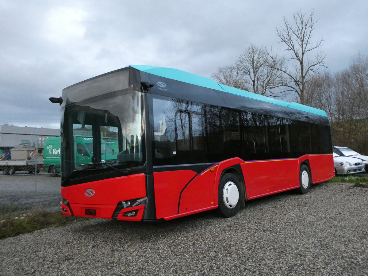 (230'986) - Funi-Car, Biel - Nr. 4 - Solaris am 27. November 2021 in Ruswil, Garage ARAG