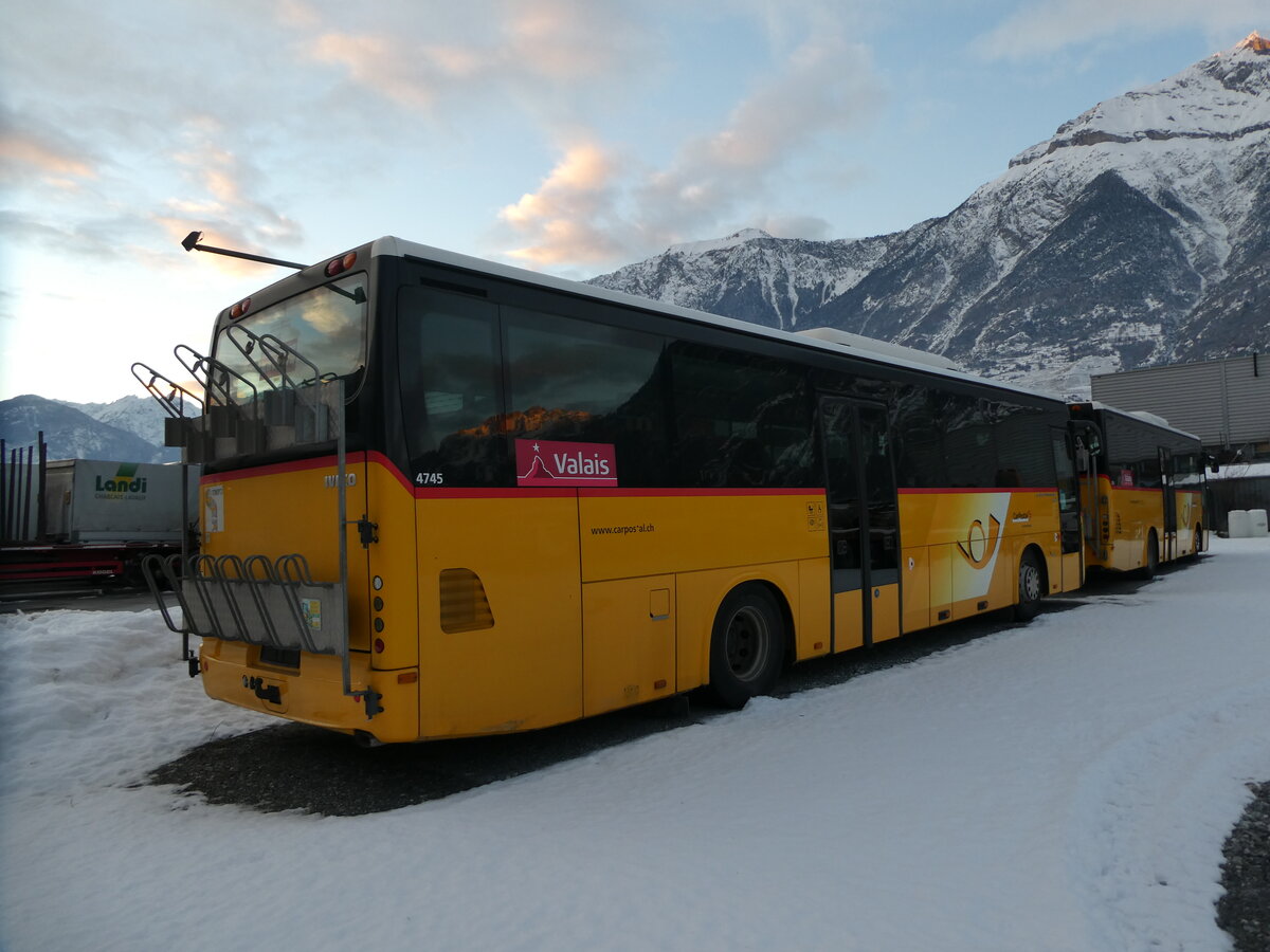 (231'194) - PostAuto Wallis - Nr. 6 - Irisbus am 12. Dezember 2021 in Saxon, Garage Visa