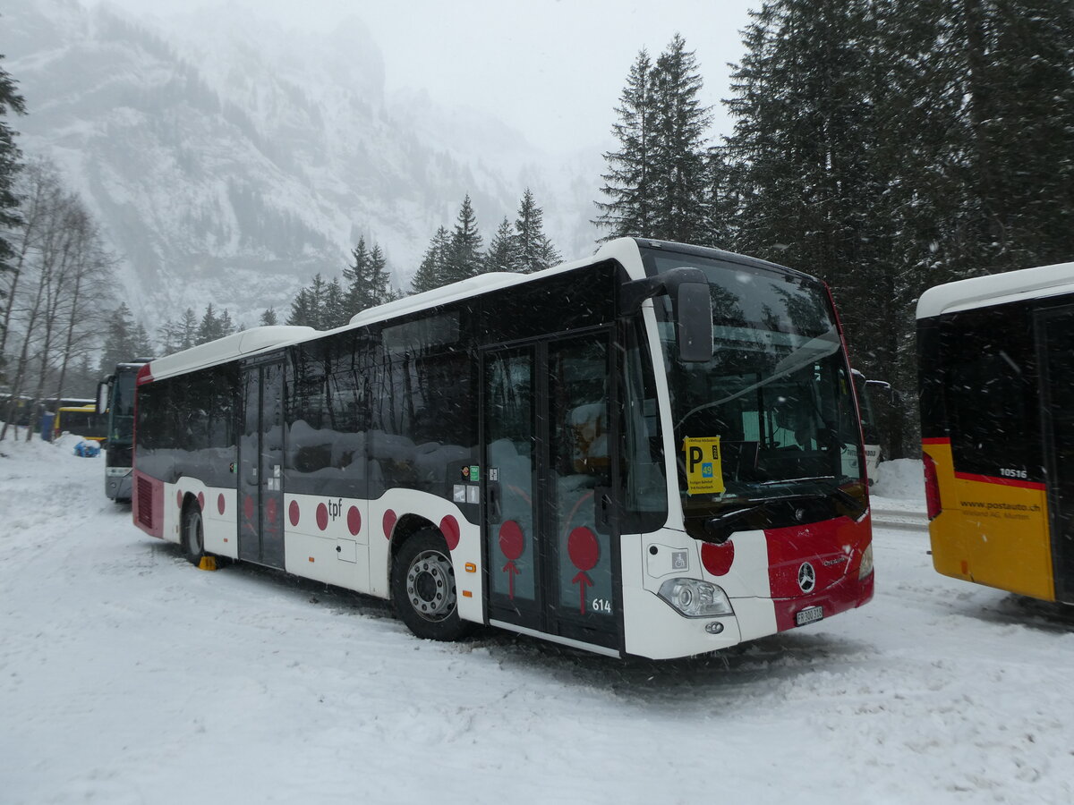 (231'886) - TPF Fribourg (Wieland 116) - Nr. 613/FR 300'318 - Mercedes (ex Nr. 1015) am 9. Januar 2022 in Adelboden, Unter dem Birg