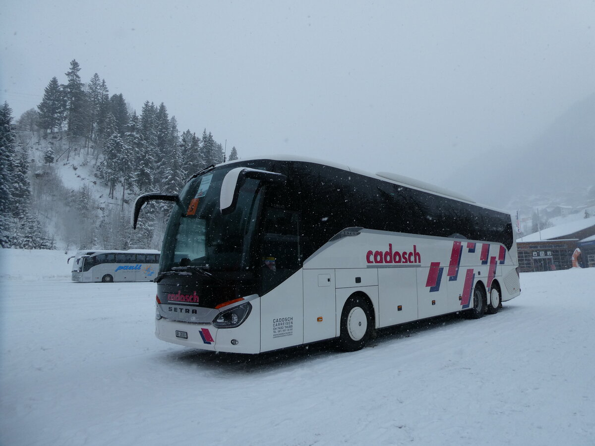 (231'930) - Cadosch, Thusis - GR 28'309 - Setra am 9. Januar 2022 in Adelboden, ASB