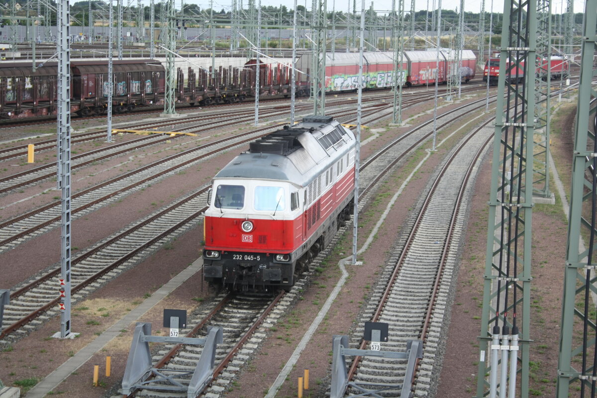 232 045 abgestellt am BW Halle G am 5.7.21