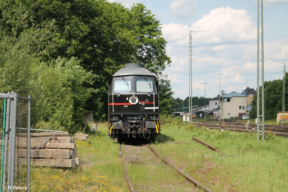 232 083 abgestellt in Marktredwitz nach dem sie ein leeren Holzzug aus Cheb geholt hatte. 12.06.22