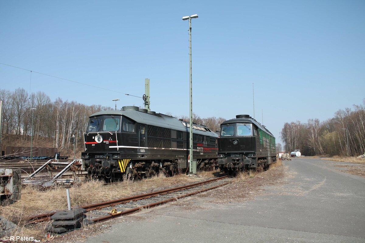 232 083 der EBS und 232 704 SkinesRail in Marktredwitz. 25.03.22