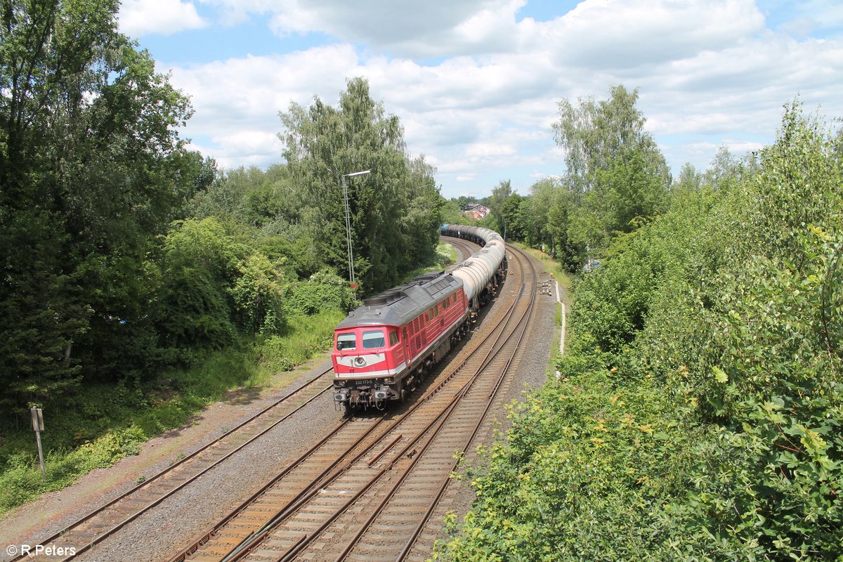 232 173 mit einem Kesselzug nach Cheb bei der Einfahrt in Marktredwitz. 24.06.20