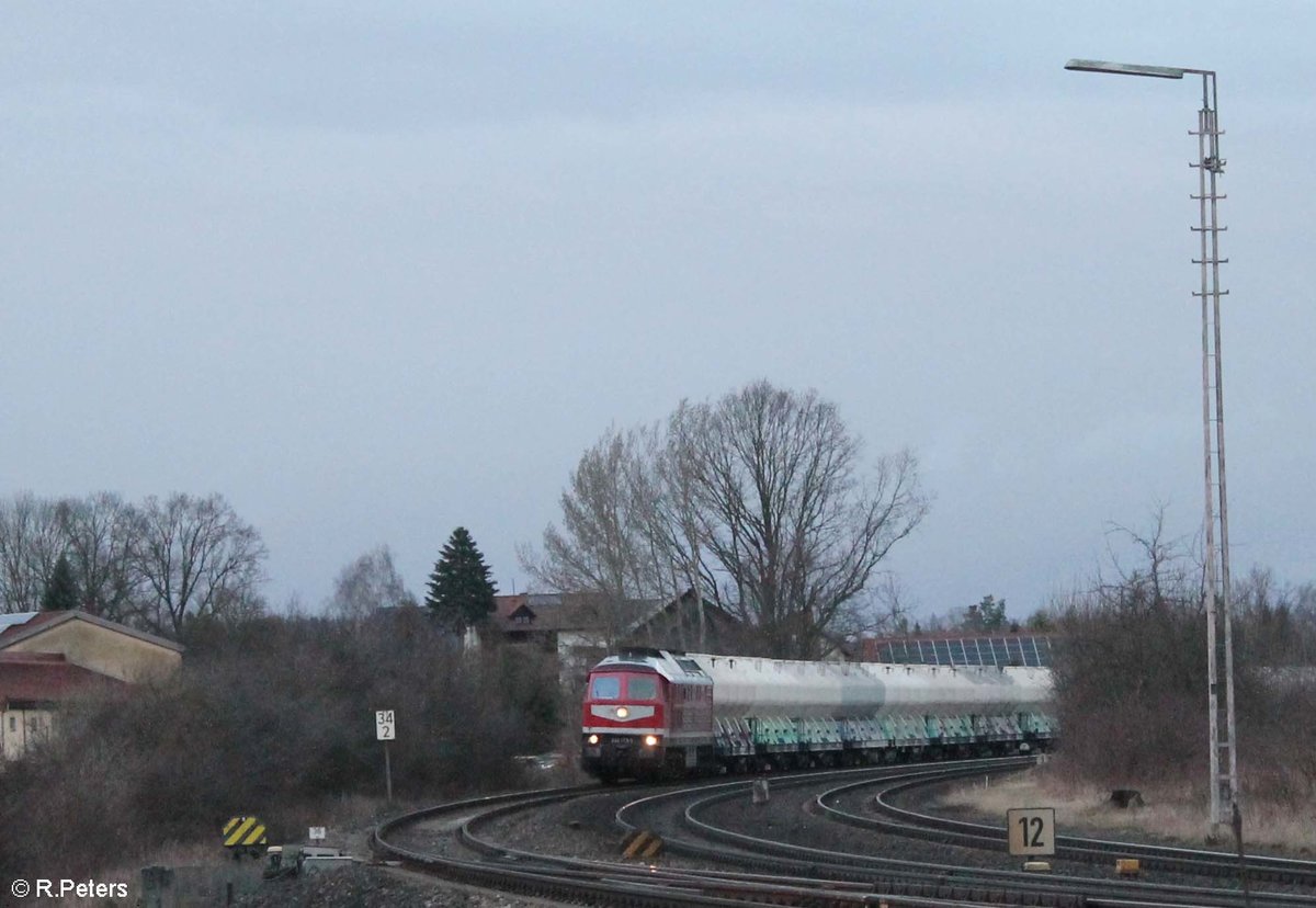 232 173 TRG mit dem DGS 95028 nach Schwandorf/Oberfalz bei der Einfahrt in Wiesau. 12.03.20