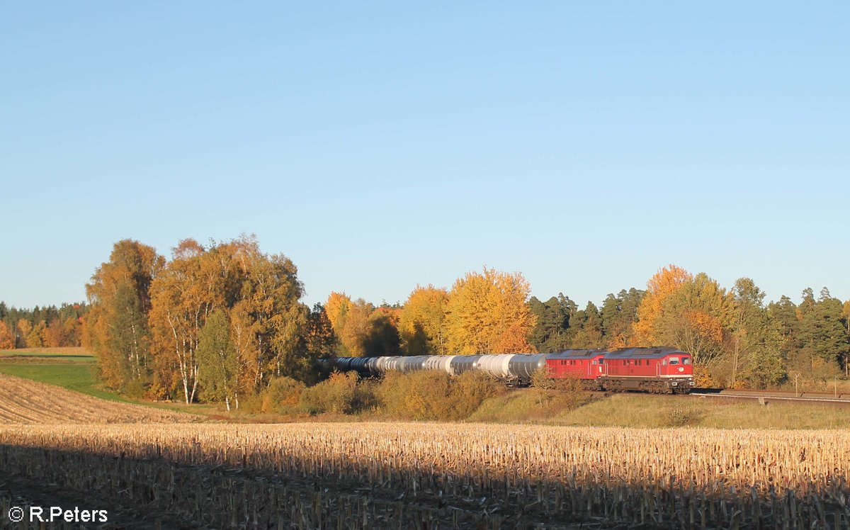 232 238 und 673 ziehen einen Kesselzug nach Vohburg bei Schönfeld. 13.10.17