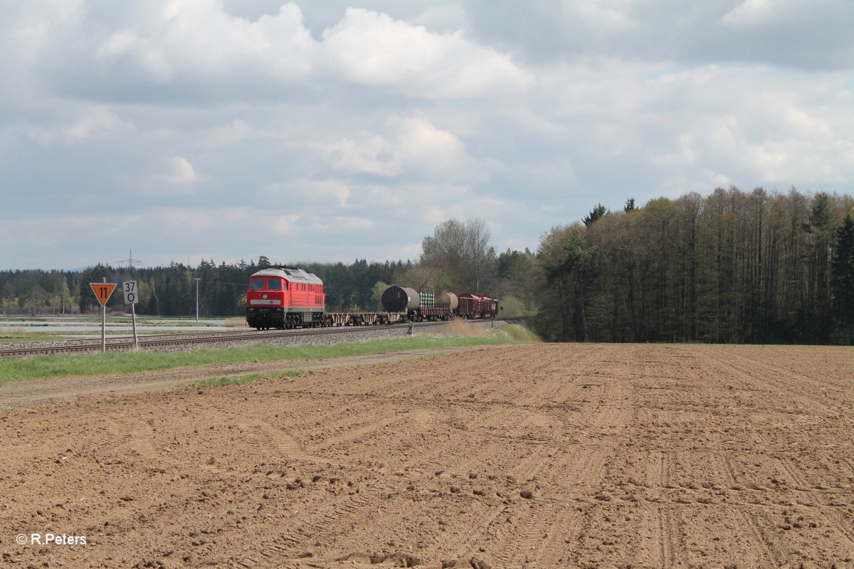 232 252-7 zieht bei Oberteich den 45365 Nürnberg - Cheb am 16.04.14