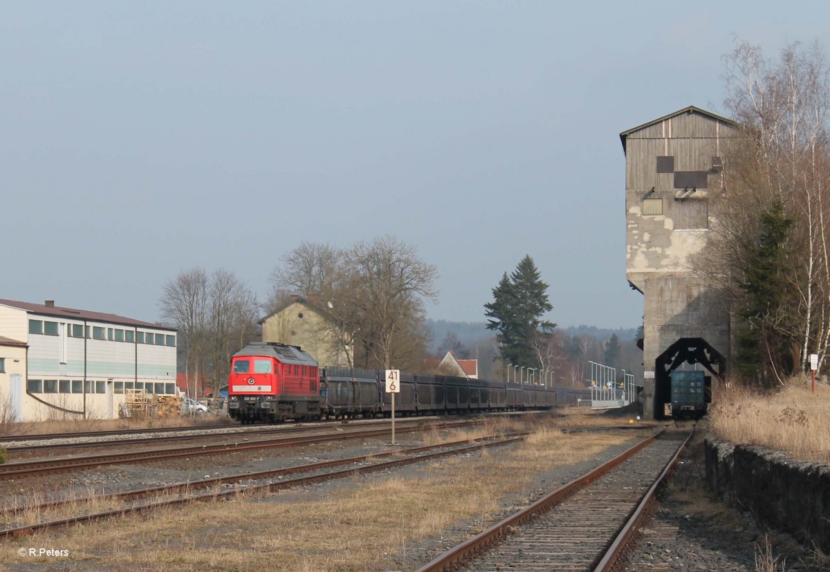 232 252-9 mit dem 49967 Gefco Autotransportzug NNR - XTCH in Pechbrunn. 24.03.15