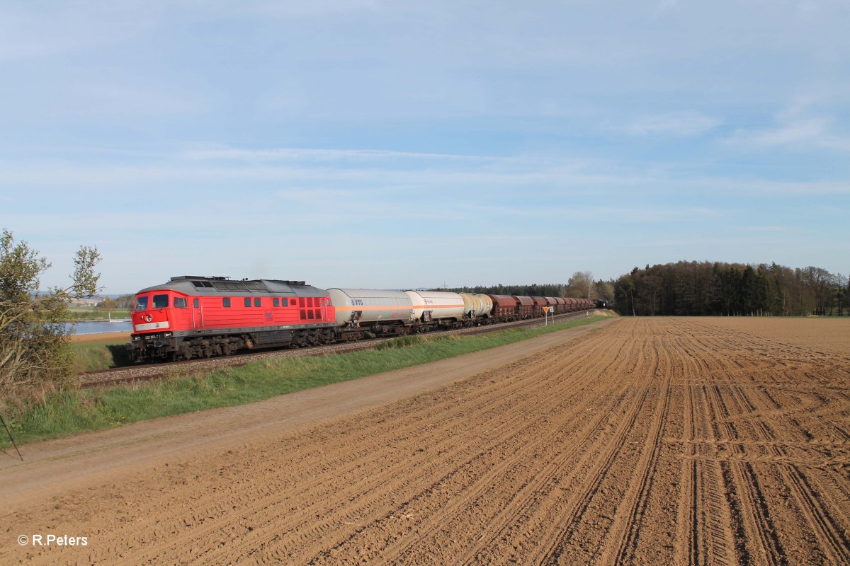 232 252 mit dem Frankenwald Umleiter 51750 Nürnberg - Leipzig Engelsdorf bei Oberteich. 17.04.14