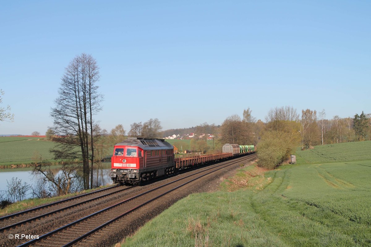 232 330-1 zieht den 45367 Nürnberg - Cheb bei Letten. 21.04.16