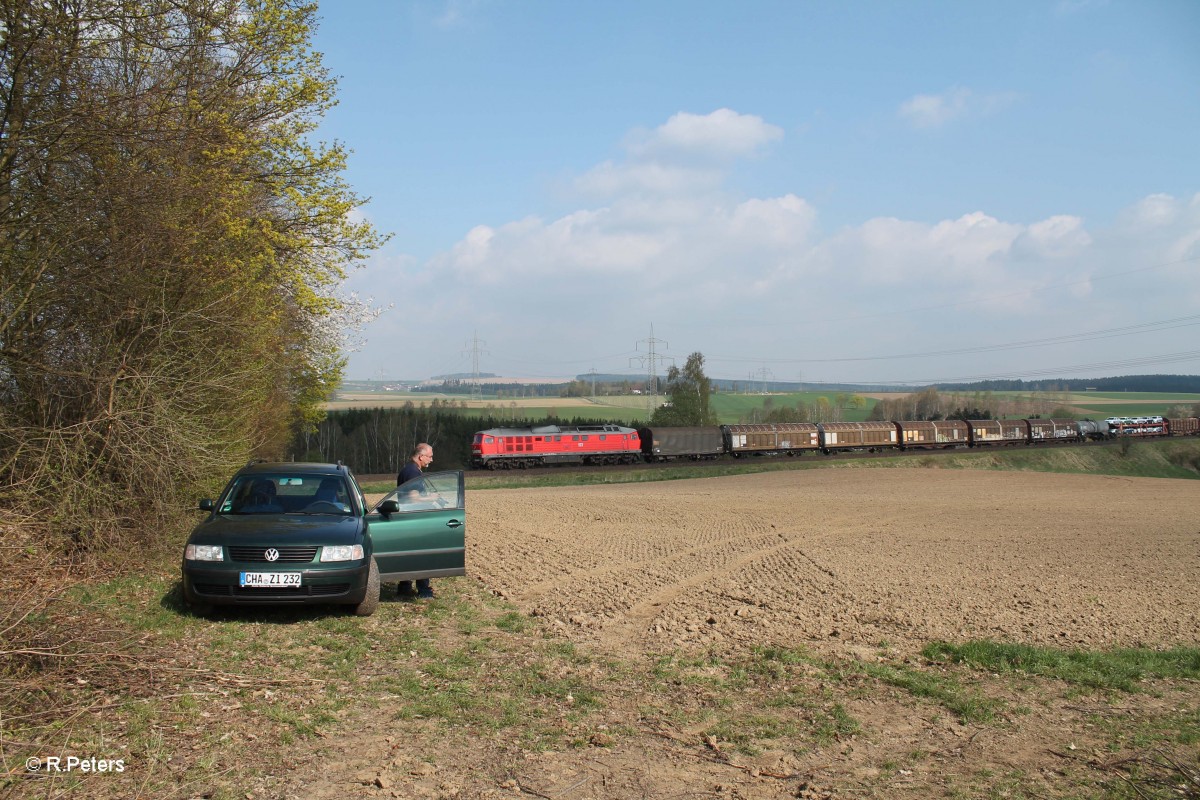 232 571-0 zieht beim Viadukt Seußen den Sonntagsmischer 45362 Cheb - Nürnberg. 13.04.14