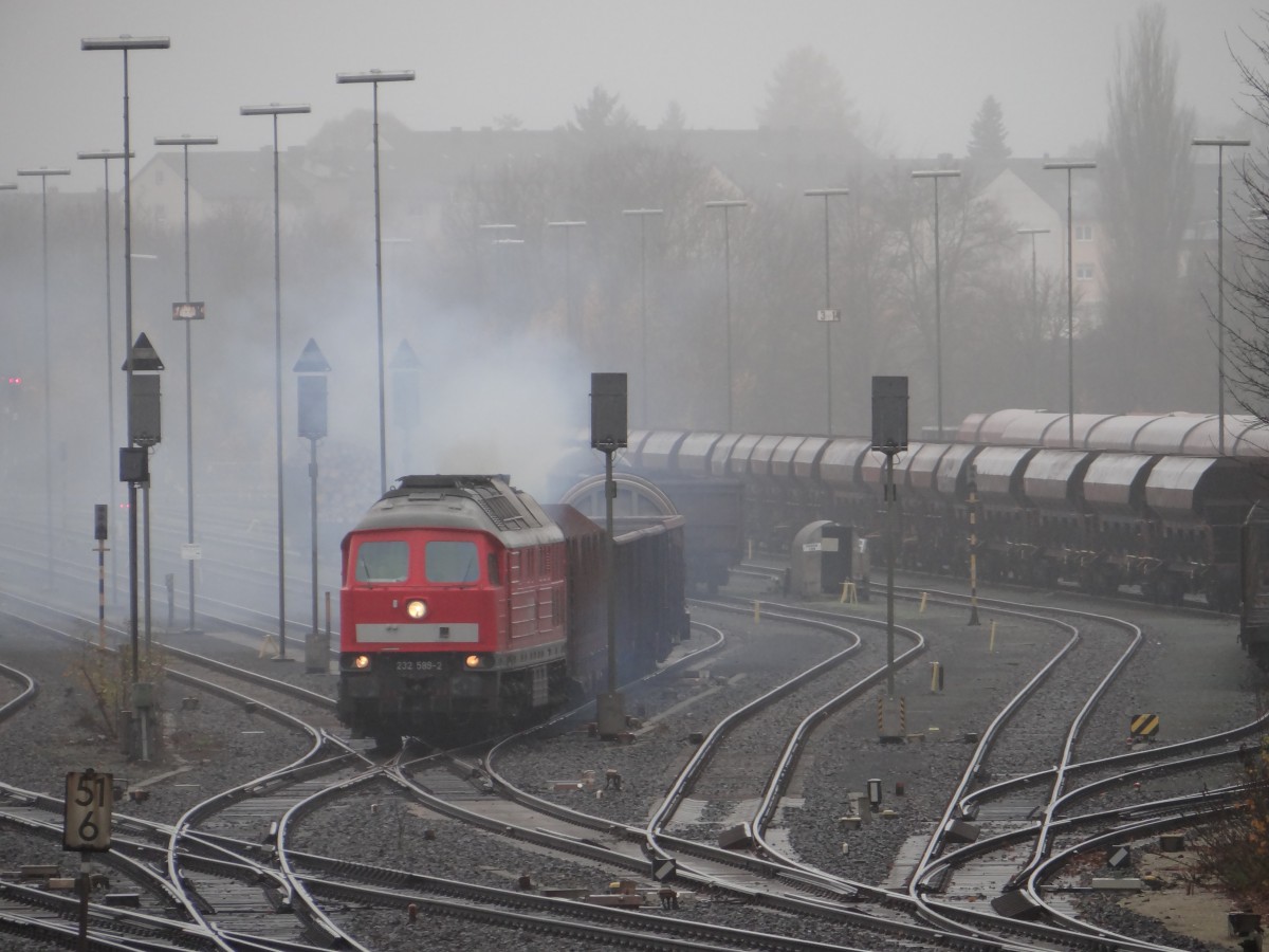 232 589-2 bei der Ausfahrt am 13.11.13 in Marktredwitz gen Cheb.