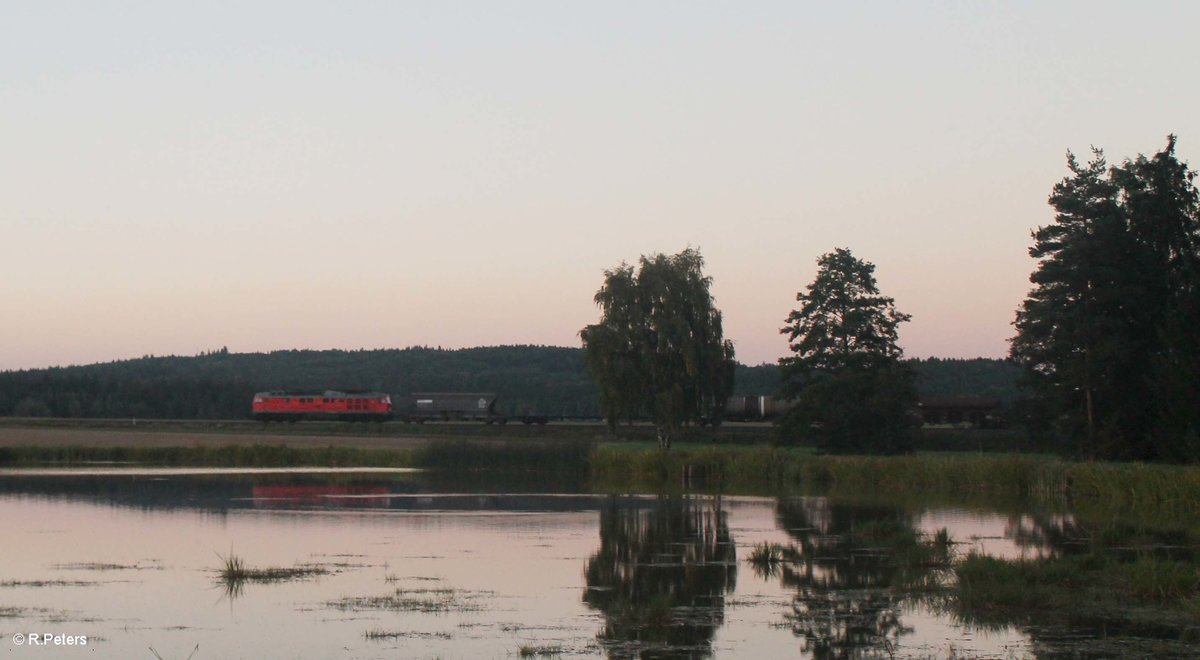 232 609 zieht leider nach Sonnenuntergang den 51716 Nürnberg - Leipzig Frankenwald Umleiter bei Oberteich. 26.08.16