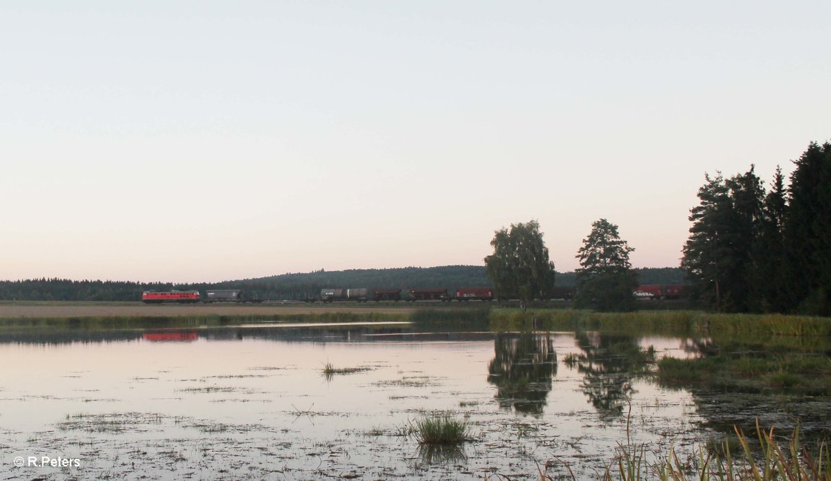 232 609 zieht leider nach Sonnenuntergang den 51716 Nürnberg - Leipzig Frankenwald Umleiter bei Oberteich. 26.08.16