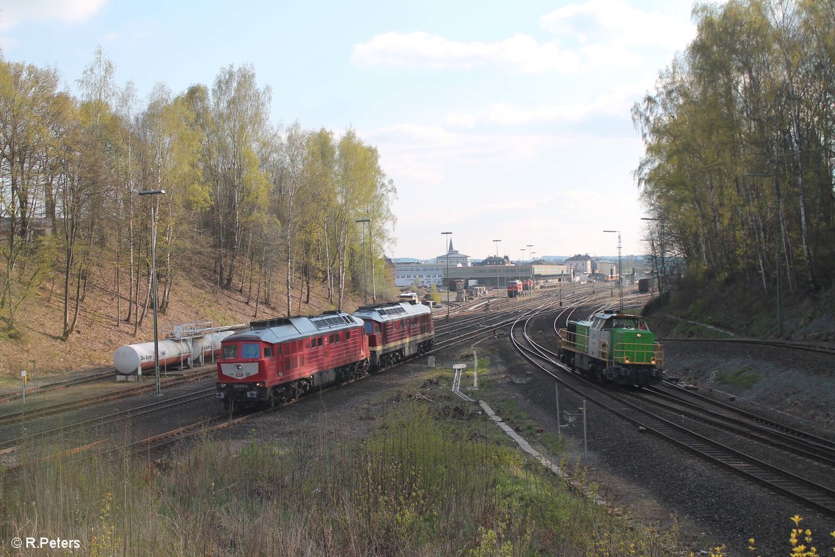 232 673 und 132 109 haben fertig getankt und warten darauf das der Fahrweg zum Tanklager gestellt wird um mit dem rausziehen/rangieren zu beginnen. 20.04.17